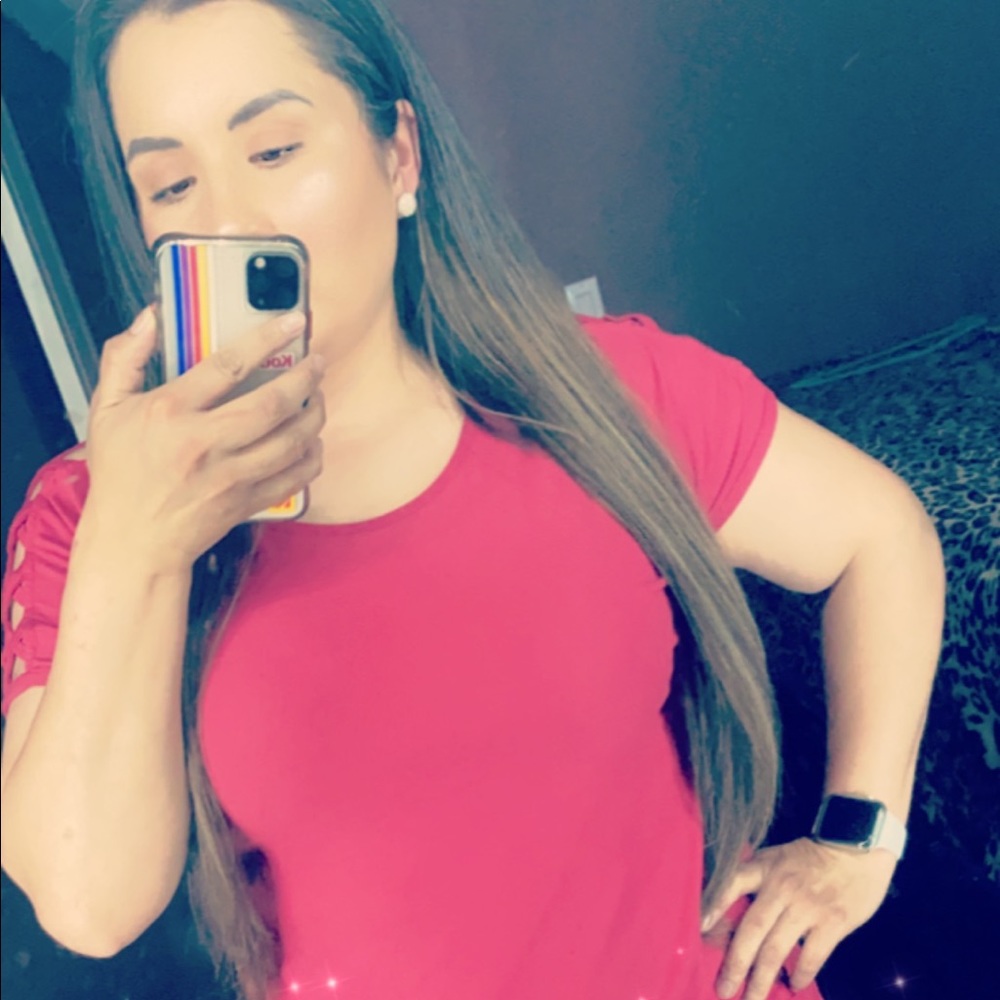Meet your Posher, Raquel